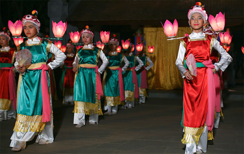 Bai Bong Dance - an ancient dance of the Tran Dynasty